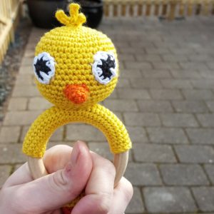 Hæklet-påske-rangle-300x300 Pelle Påskekylling